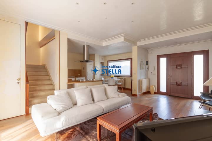 Villa With Garden | 3 Bedrooms & Total Comfort - Jesolo