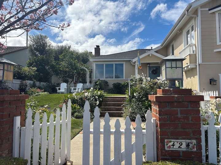 Hollywood Riviera Beach House W/ A/c & Yard - Rancho Palos Verdes, CA
