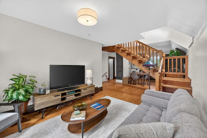 Kitsilano Penthouse L Walk To Beach & West 4th - Vancouver