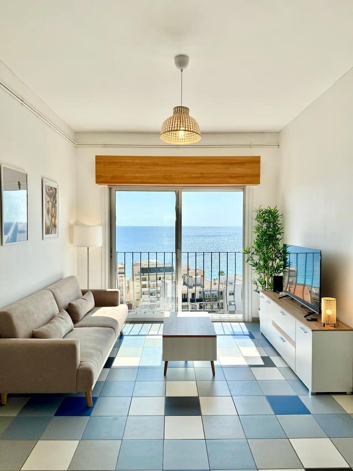 Vue Mer Panoramique, Plage Et Promenade à Pied - Niza