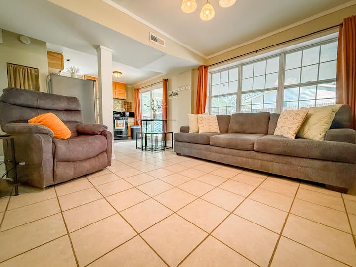 Cozy Stay| Minutes From Everything| Near I-75 - Cleveland, TN