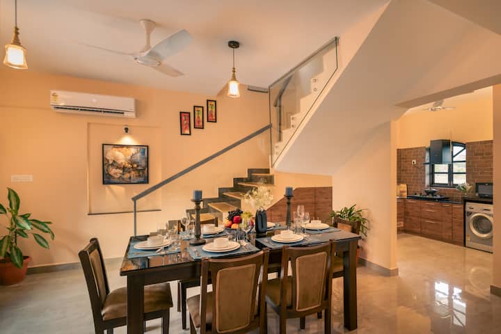 Dining area image 1