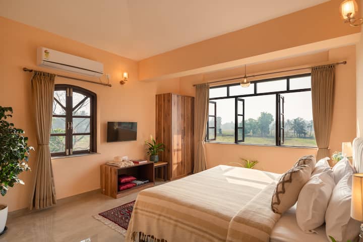 Bedroom 1 image 3