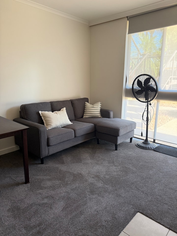 Riverside Retreat - Alice Springs