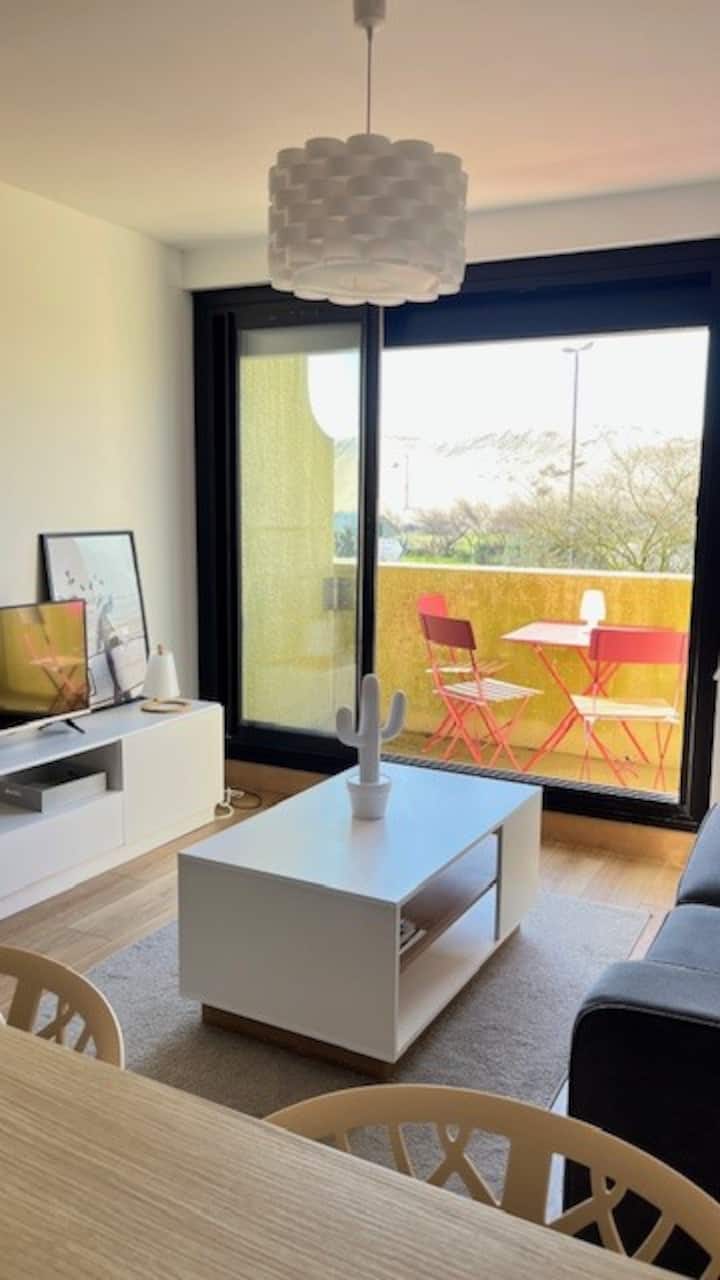 Appartement Rénové Face à La Dune - France