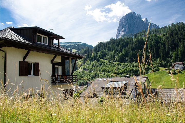 Dachgeschosswohnung Sella Im Haus Bellaria - Val Gardena