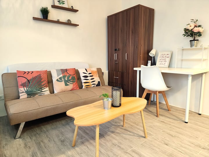 The Tranquil Abode Nuvali | Free Pool Access - Calamba