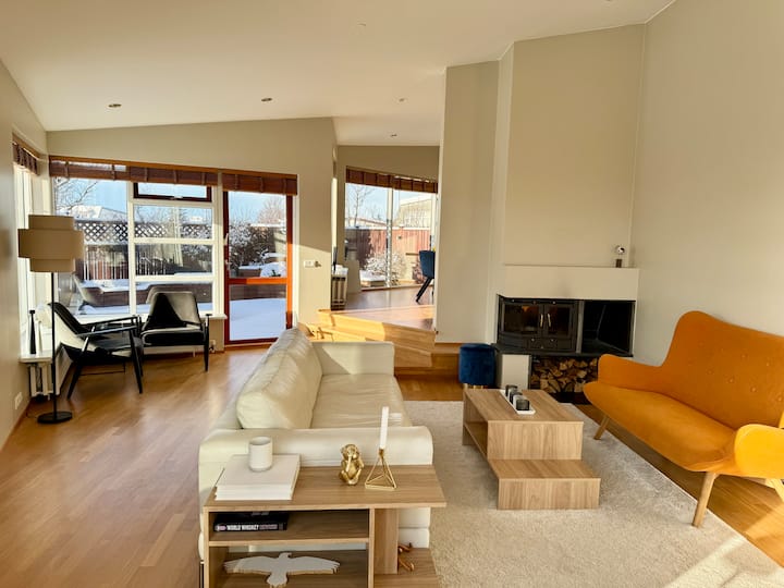 Seaside Family Home Near Reykjavík | Eclipse + Car - Reykjavik