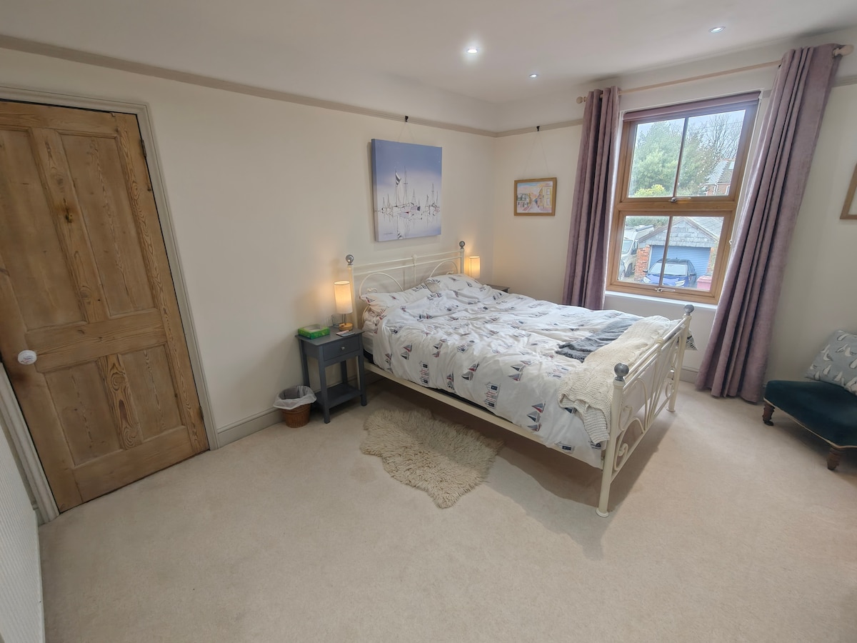 Double room for B&B in superb location