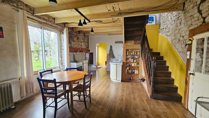 Le Feuchidoul Maison Ancienne De 200m² Avec Jardin - Étel