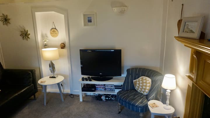 Thornlea, A Relaxing Cottage In Lamlash - Isle of Arran