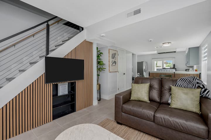 Tampa Relaxing Retreat - Tampa, FL