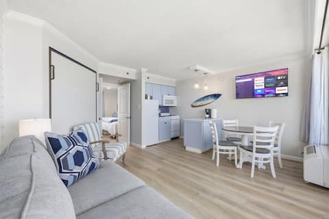 Successful Airbnb property: Renovated Penthouse/Indoor Pool/Golf/CCU/Oceanview in Myrtle Beach