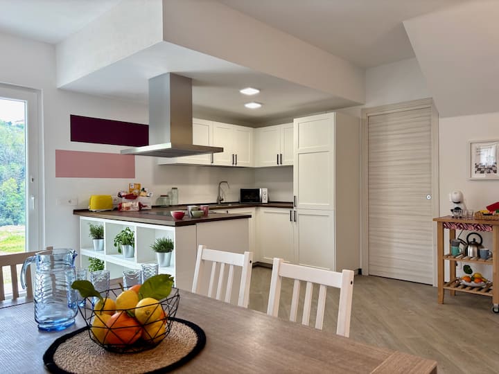 Casa In Contesto Privato Con Spazio All'aperto - Casella