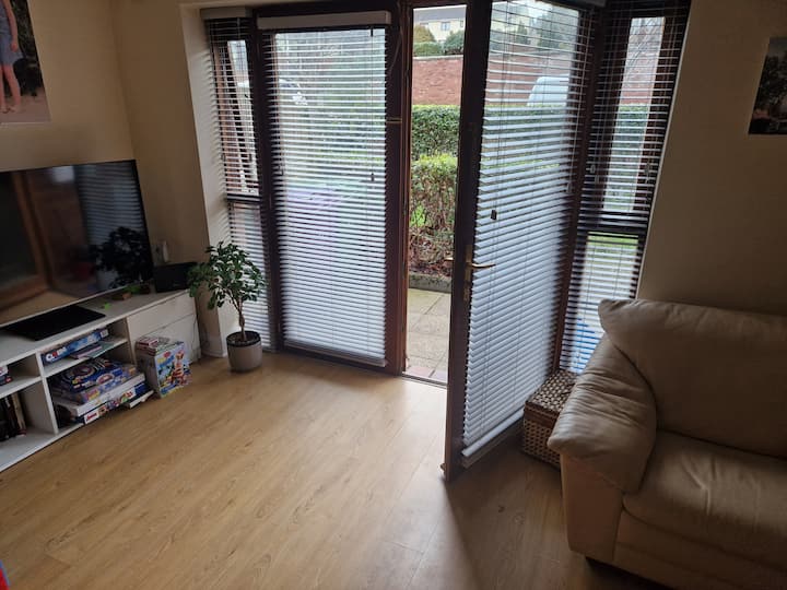 2 Bed Apartment In The Seaside Town Of Greystones. - Greystones