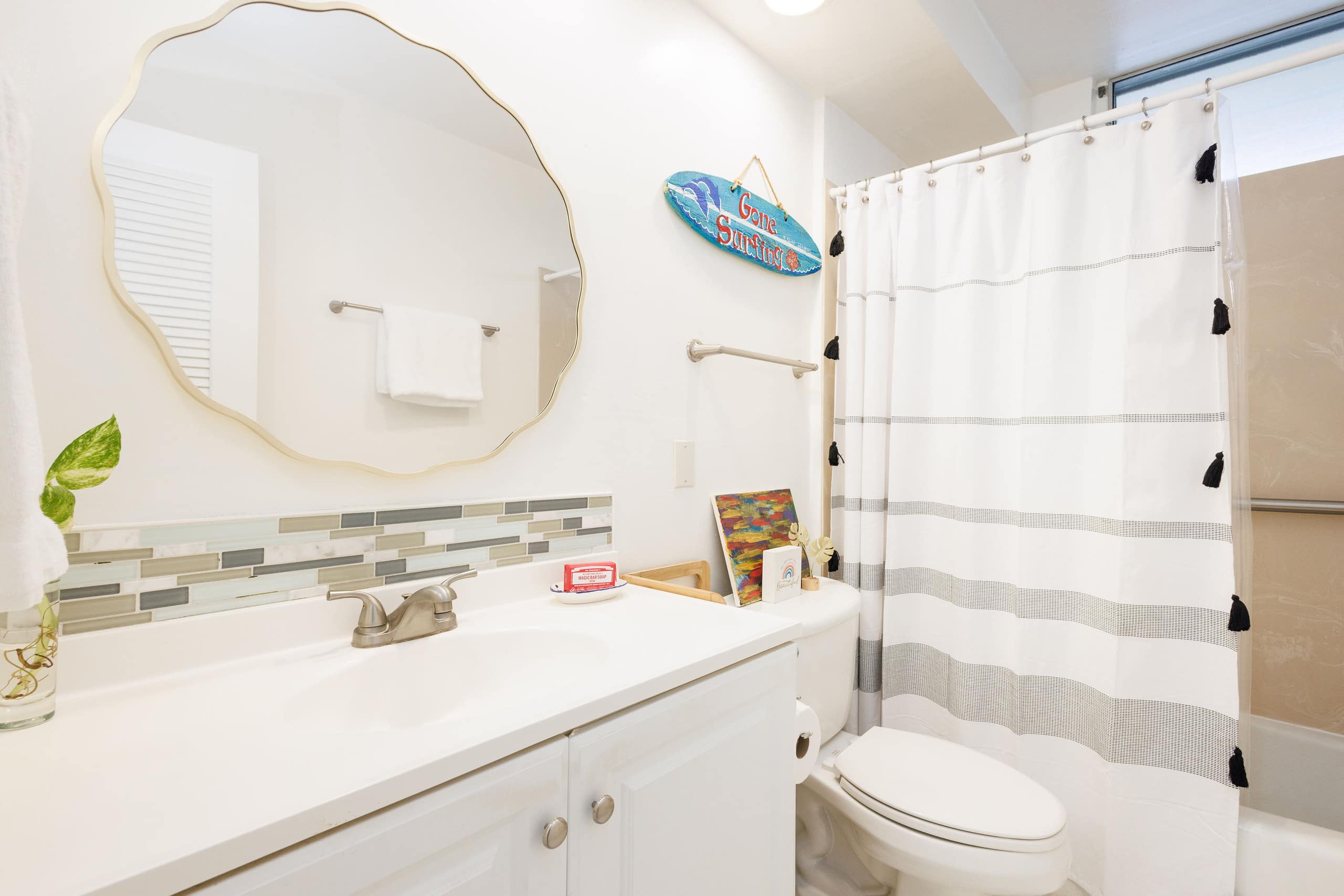 Condo in Honolulu · ★4.89 · 1 bedroom · 1 bed · 1 bath - Image 16