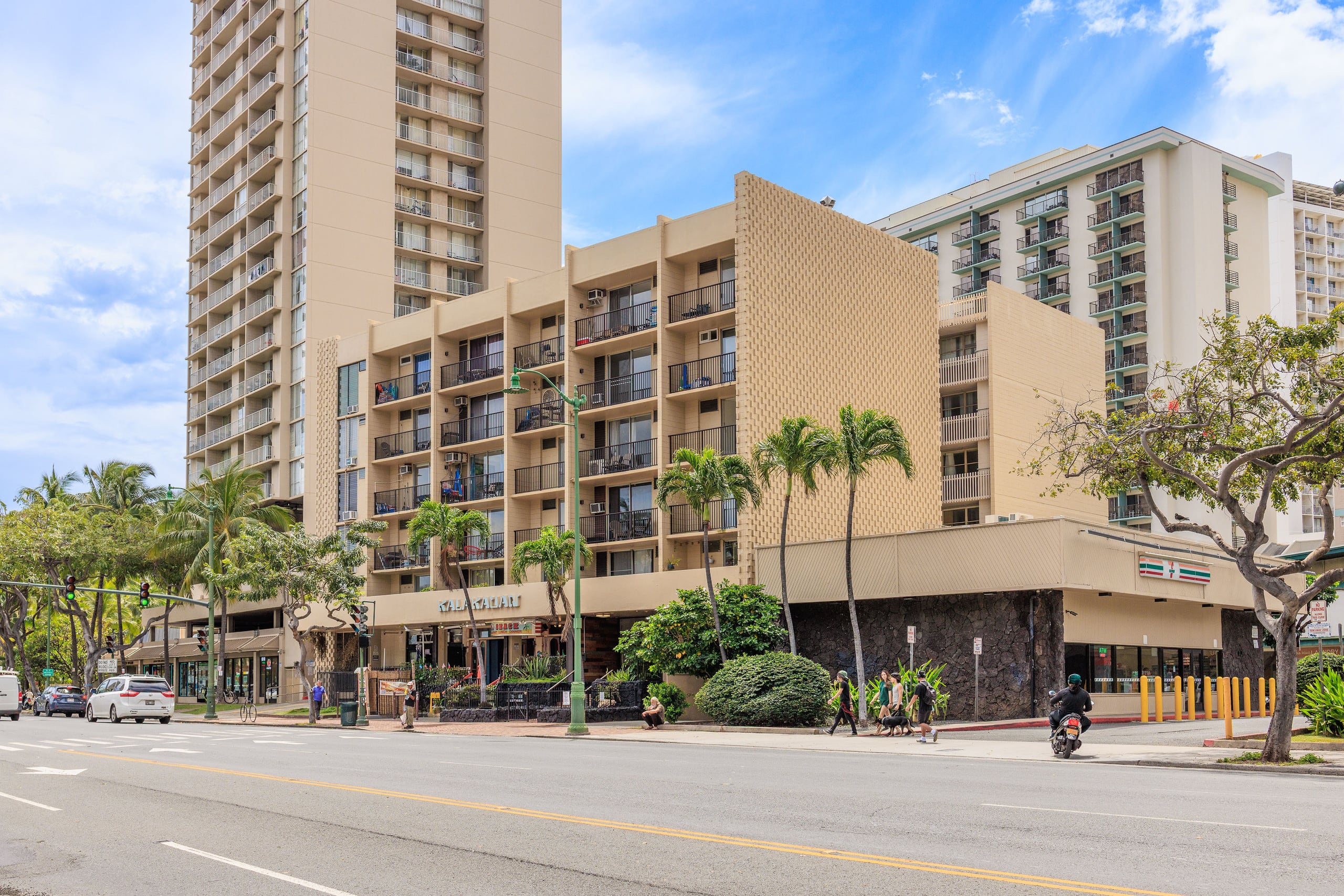 Condo in Honolulu · ★4.89 · 1 bedroom · 1 bed · 1 bath - Image 20