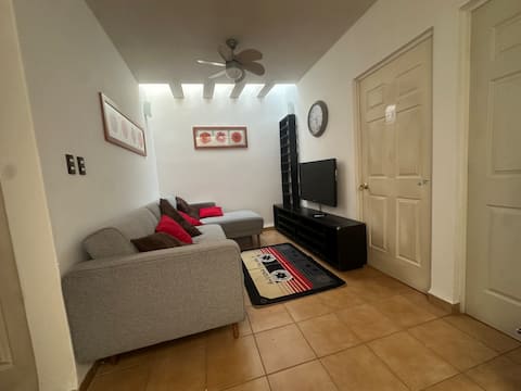 Successful Airbnb property: Comfortable, beautiful, economical, private, exit to León. in Irapuato