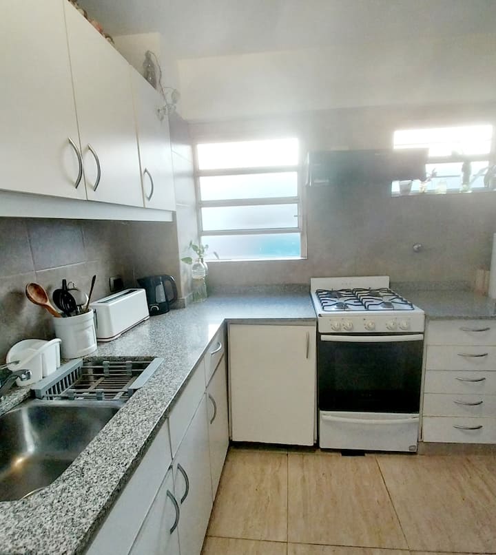 Departamento de 3 dormitorios con cochera en Vicente López