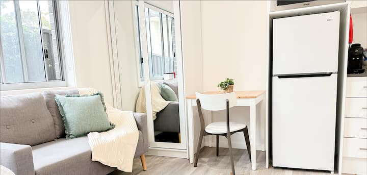 Coastal Wollongong + Pets - Parking - Snacks - Wollongong