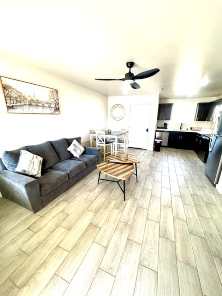 A Peaceful Escape In Unit C - Carlsbad, NM