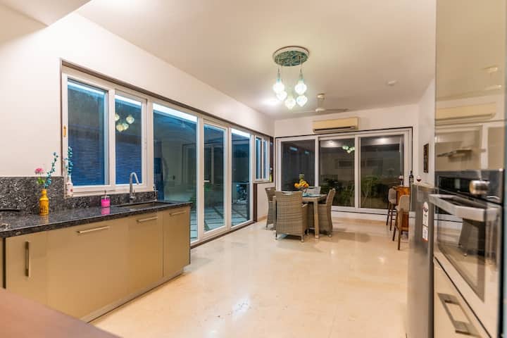 Full kitchen image 1