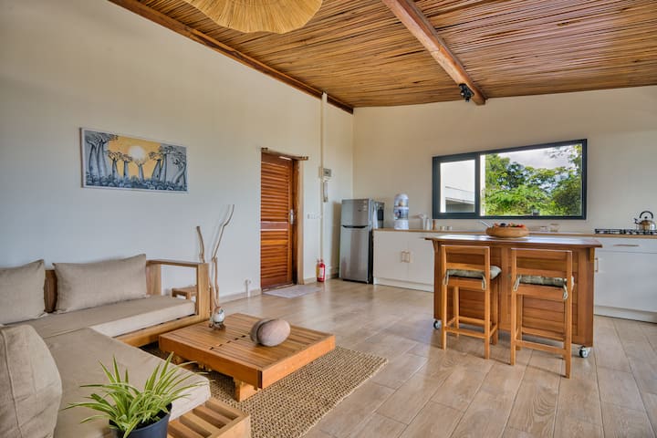 Makis' Vallée - Boutique Ocean View Appartment - Madagascar