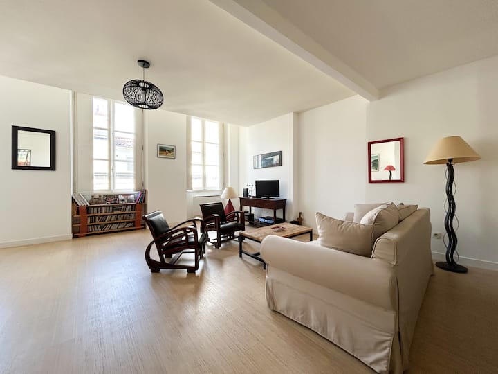 Joli Duplex En Plein Cœur De Bordeaux 2 Chambres - Burdeos