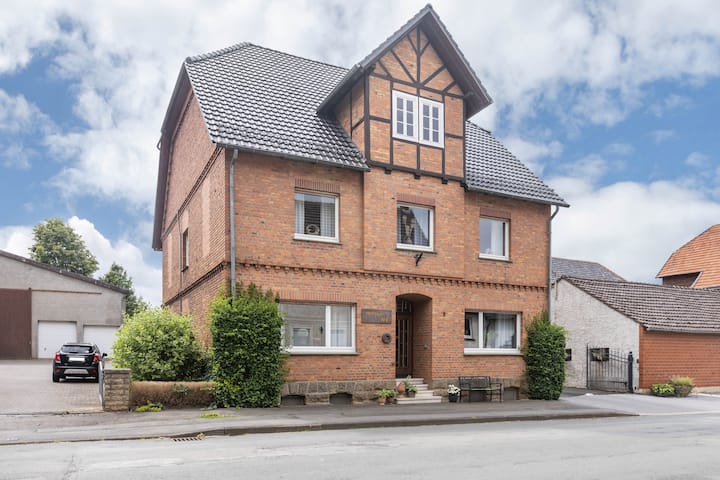 Hofhausnr3 - Warburg