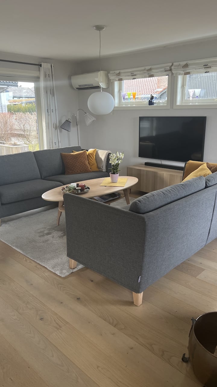 Stor Enebolig Med 6 Soverom, Utleie Til Ons 2026 - Stavanger