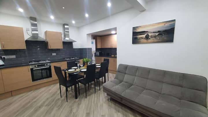 10%off |Luxury Room & Ensuite |Parking |Fast Wi-fi - Wellingborough