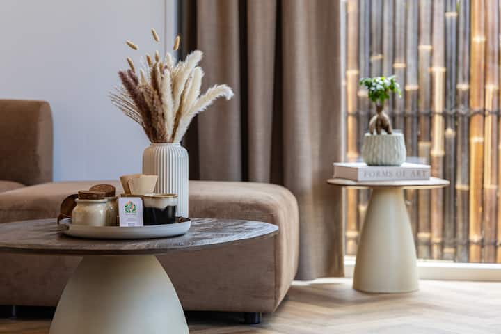 Lotus Lodge – Japandi, Sauna, Shower, Garden, A/c - Zélande