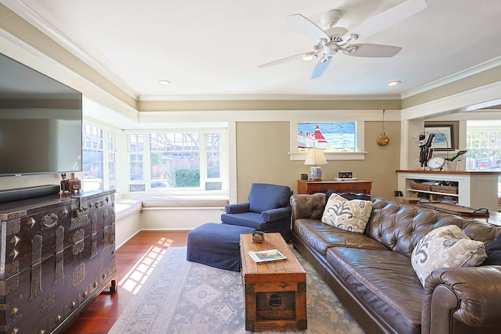 Historic Craftsman In Coronado - 코로나도 섬
