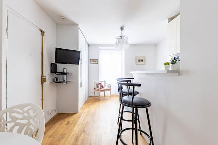 Sunny Stylish Apartment Walk To Eiffel Tower - Paris