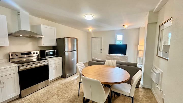 Sunshell 1 - 4 Min Walk To Beach - Fort Myers Beach, FL