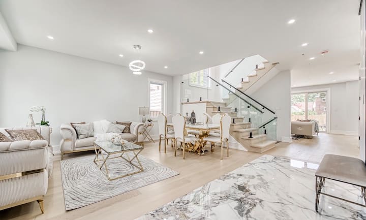 Modern Luxury House - 25 Minutes To Downtown - Toronto