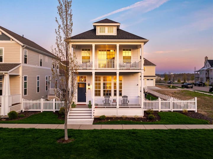 Harborside | Golf | Pool | Marina Views - Benton Harbor, MI