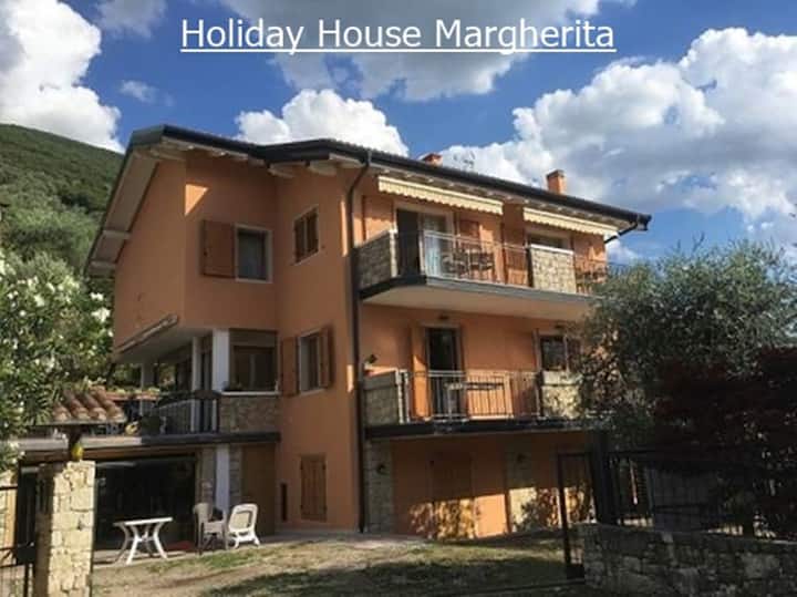 Holiday House Margherita App. Garden 2 Rooms 60m² - Malcesine