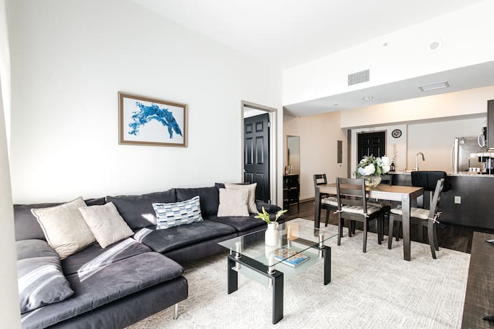 Brilliant 2bd Condo - ウェスト・ハリウッド, CA