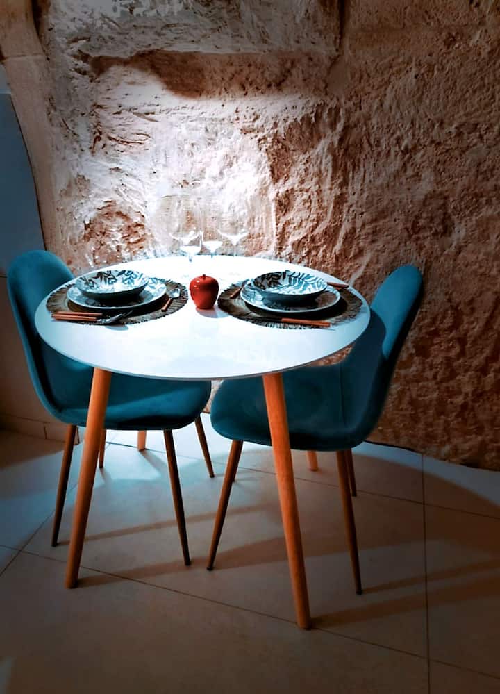 Stone Dream Suite In Pietra Con Vasca Freestanding - Monopoli