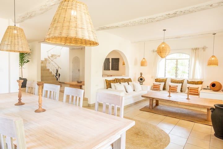 Luxury Villa W/ Private Pool & Chef’s Kitchen - Kenya