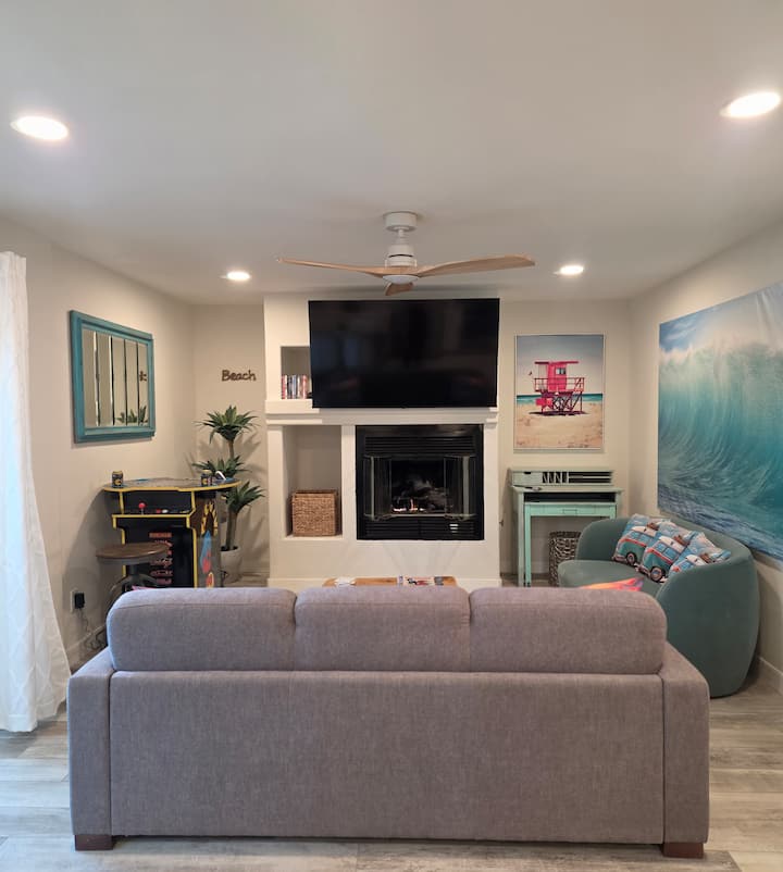 Beach Retreat - Stay And Play - Oceanside, CA