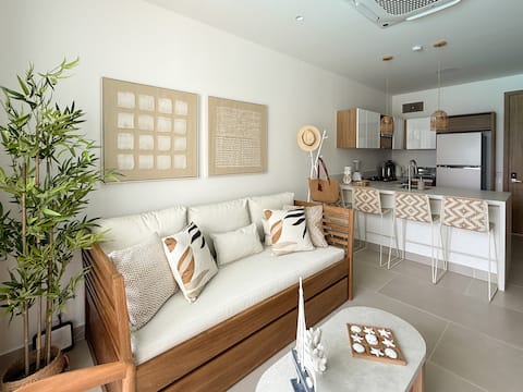 Top performing Airbnb: Exclusive Apartment in Baia Kristal overlooking the Lagoon in Pontezuela