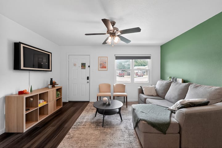 Entertainment District | Cozy 3br | Corporate Stay - Grand Prairie, TX