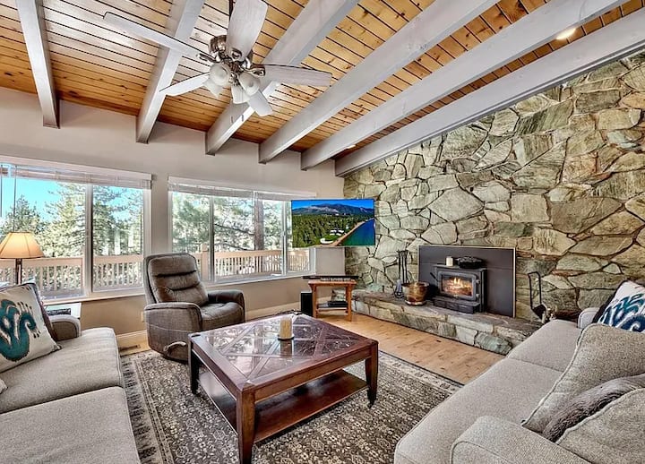Large Family Ski Chalet Blocks To The Ski Resort - South Lake Tahoe, CA