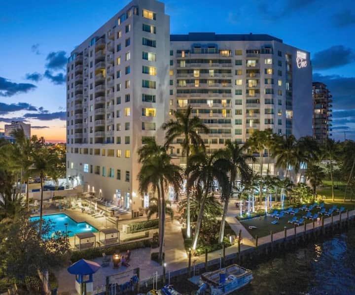 Family Tides! 
Water Front / Ocean View! - Fort Lauderdale, FL