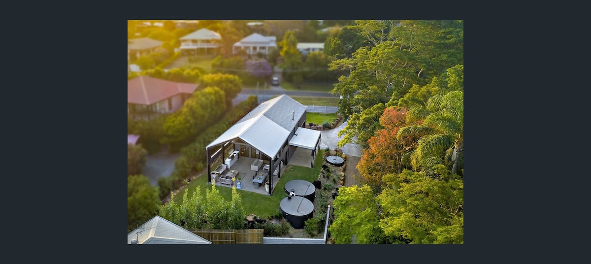 Modern Luxury Retreat | 4BR | Sleeps 8 — photo via the host's Airbnb listing