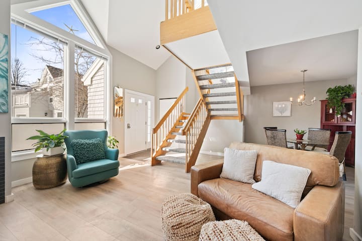 Surfside At Short Sands | York | Steps To Beach - York