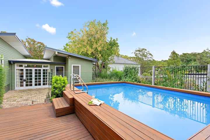 Elegant 4br Sanctuary With Private Pool - 혼즈비