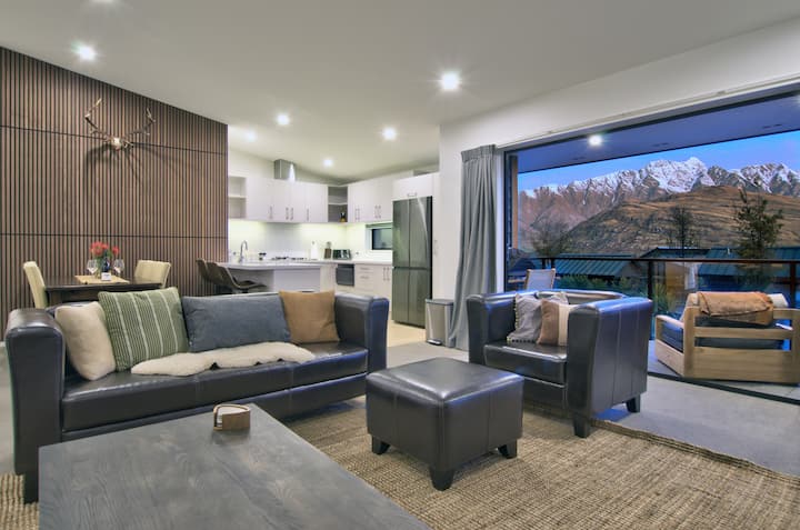 Alpine Escape - Modern & Central - 